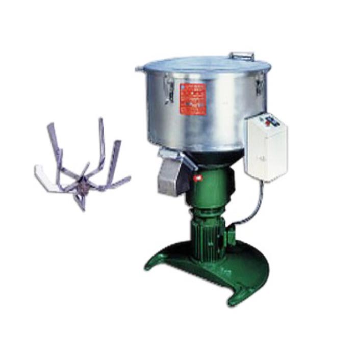 PLASTIC MIXER